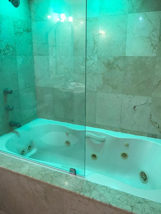 The Brisas Apartment Hideaway Канкун Екстериор снимка